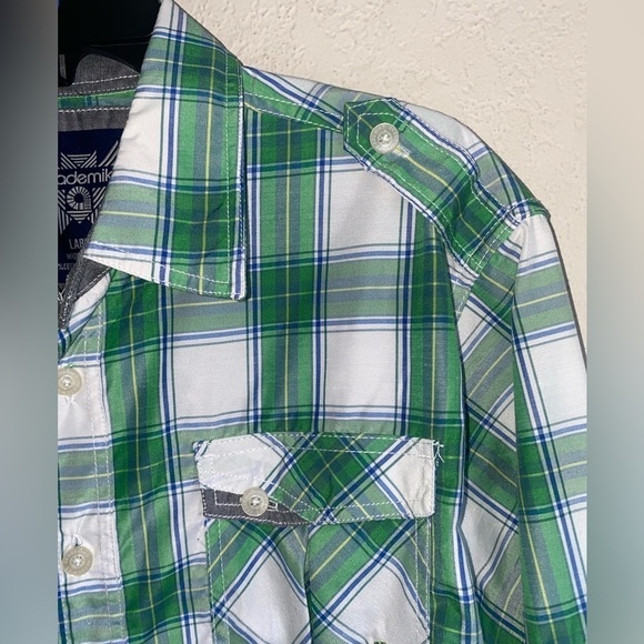 Akademiks Long Sleeve Button Down Long Sleeve Green Size Large Checker 90s - Picture 3 of 6